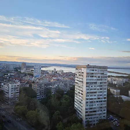 Bulgalingua Apartment Burgas